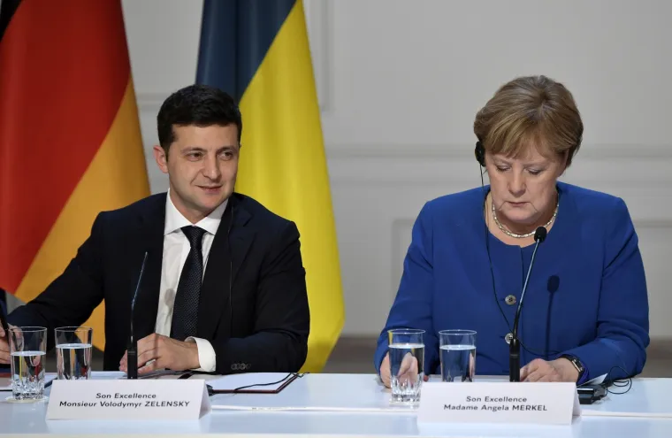 Bez brade, u odijelu i kao da je duplo mlađi: Ovako je Zelenski izgledao na zadnjem susretu s Putinom