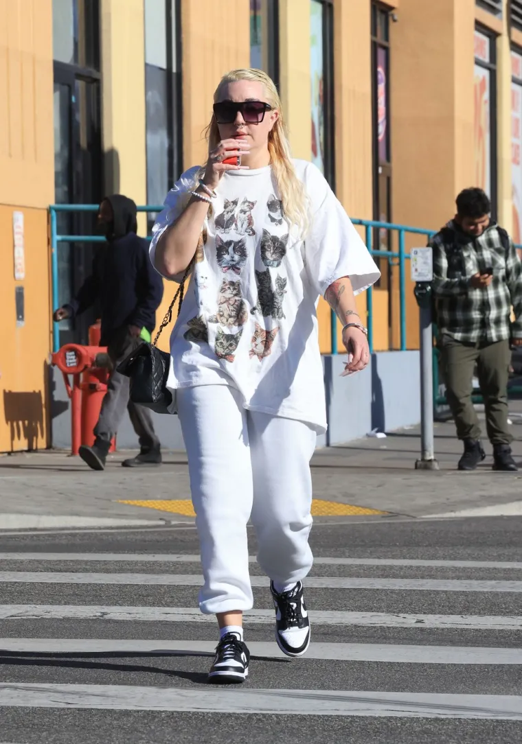 Amanda Bynes je danima lutala ulicama prije nego &scaron;to su je na&scaron;li golu i spremili na psihijatrijsko liječenje