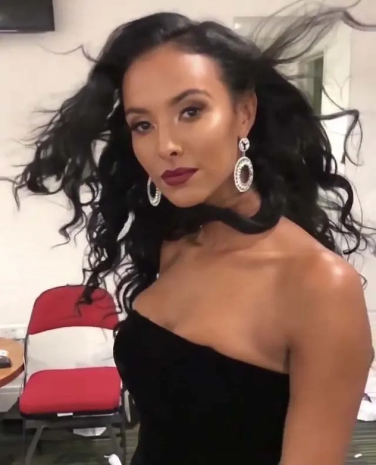 Svi su poludjeli za ovom voditeljicom: Njezina bikini izdanja su opasna za srčane bolesnike, a krasila je i naslovnicu Voguea