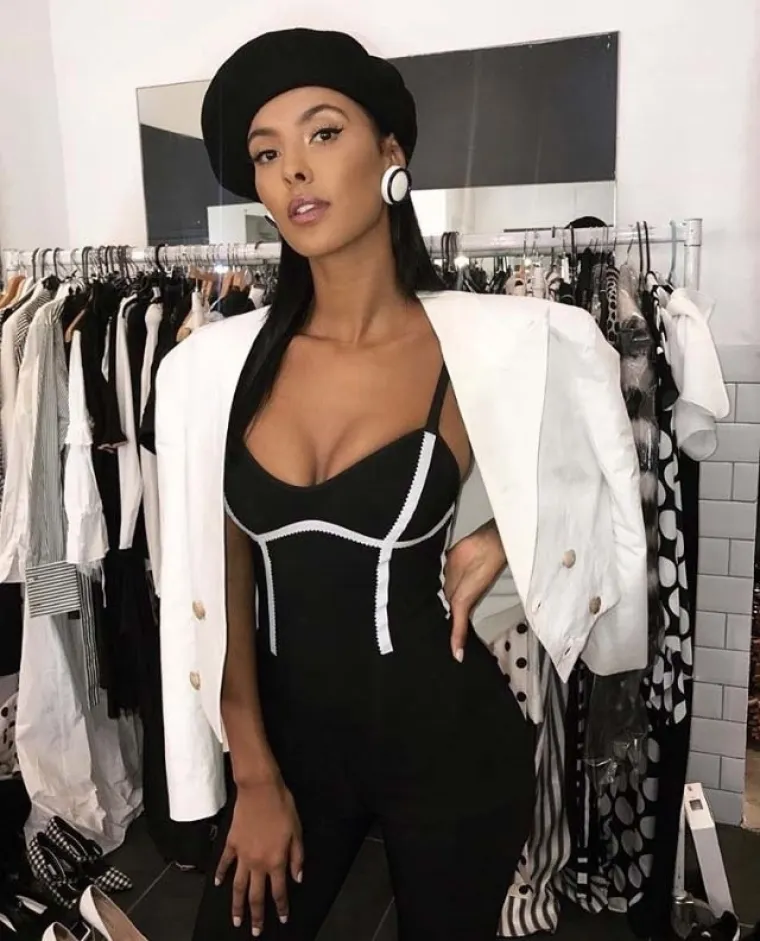 Svi su poludjeli za ovom voditeljicom: Njezina bikini izdanja su opasna za srčane bolesnike, a krasila je i naslovnicu Voguea