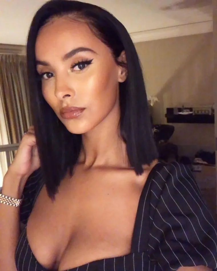 Svi su poludjeli za ovom voditeljicom: Njezina bikini izdanja su opasna za srčane bolesnike, a krasila je i naslovnicu Voguea