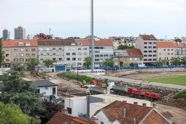 Nevjerojatna scena u Kranjčevićevoj: Dok se stadion ruši, on ne odustaje od snova, jedan detalj slama srca