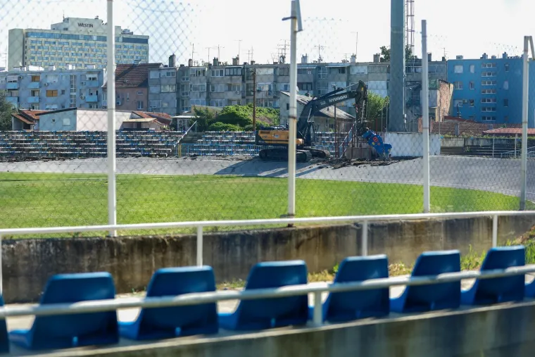 Nevjerojatna scena u Kranjčevićevoj: Dok se stadion ru&scaron;i, on ne odustaje od snova, jedan detalj slama srca