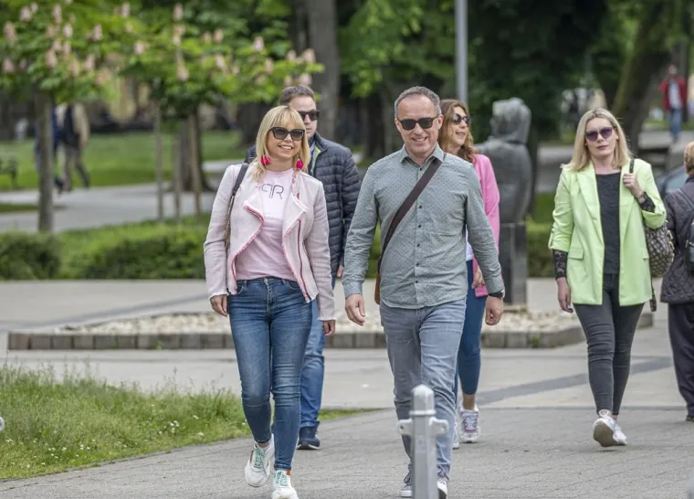 Mladi par zasjao na špici: Sve oči bile su uprte u zaljubljene Karlovčane