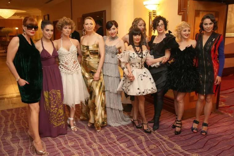 Od Thompsona do Ljube Ćesića Rojsa: Pogledajte tko je sve od poznatih bio na donatorskoj večeri 2009. godine