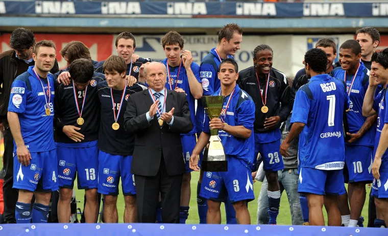 Ovako je Dinamo proslavio naslov prije 15 godina: Kruno Jurčić ukrao šou, uhvatit će vas susramlje