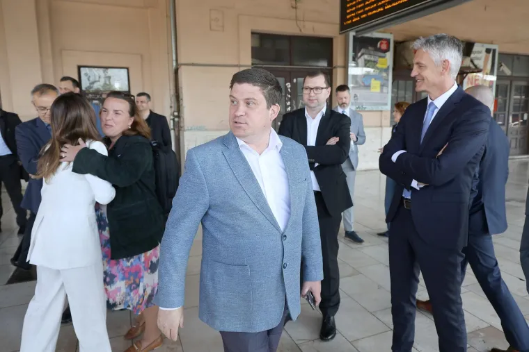 Butković na svečanosti puštanja u promet prvog baterijskog vlaka u Hrvatskoj