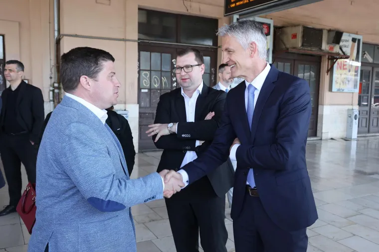 Butković na svečanosti puštanja u promet prvog baterijskog vlaka u Hrvatskoj