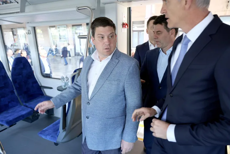 Butković na svečanosti puštanja u promet prvog baterijskog vlaka u Hrvatskoj