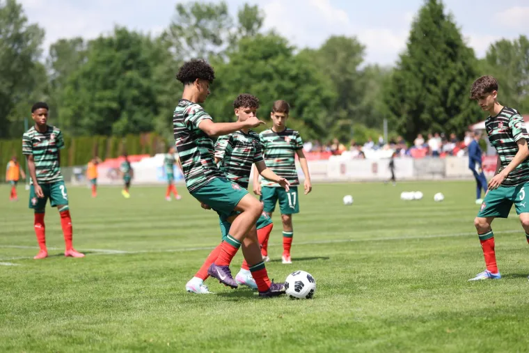 Pljunuti ćaća? Ba&scaron; i ne. Sin Cristiana Ronalda stigao u Hrvatsku, evo kako izgleda