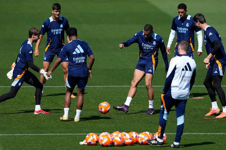 Prvi trening nakon El Clásica otkrio sve: Modrić i suigrači s licima koja sve govore!