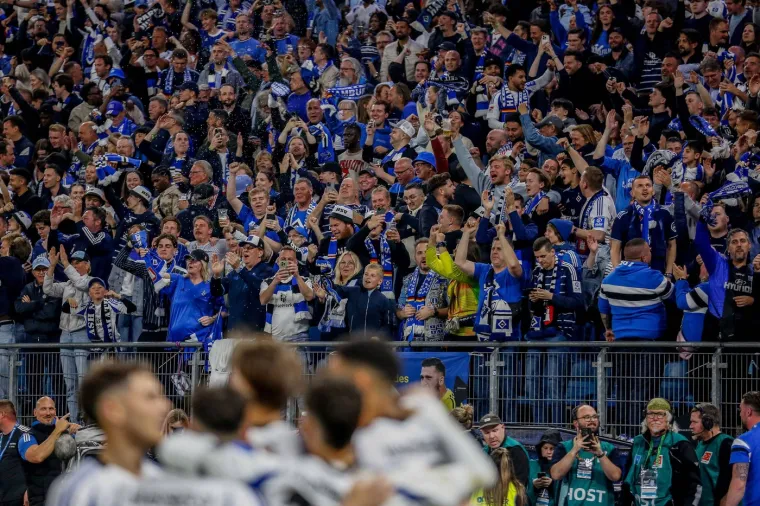 Kultni klub se vratio, uslijedio stampedo: Šteta je milijunska, fotografije kaosa obilaze svijet
