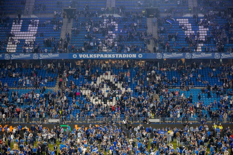 Kultni klub se vratio, uslijedio stampedo: Šteta je milijunska, fotografije kaosa obilaze svijet