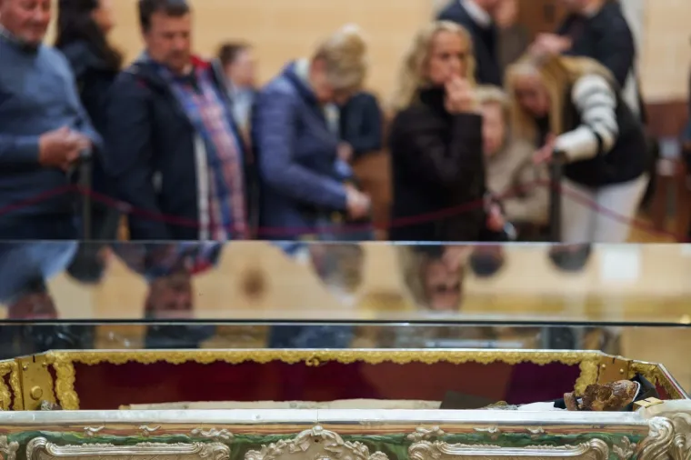 Izloženo tijelo svete Terezije Avilske nakon vi&scaron;e od 100 godina