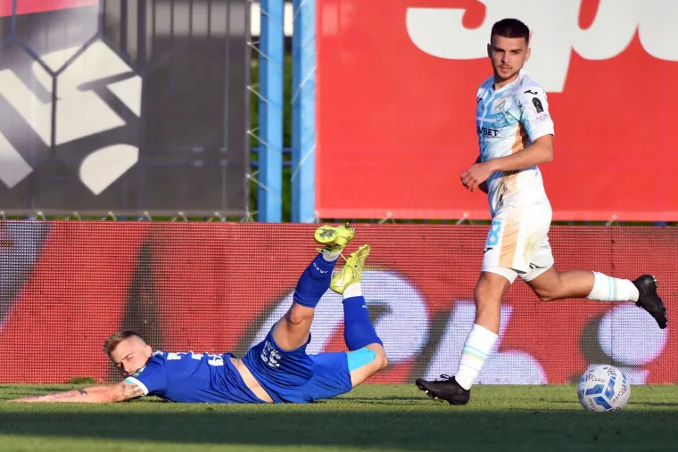 Armada napravila neviđeni kaos u Koprivnici, a poznata plavu&scaron;a mamila je poglede na Ku&scaron;ek Apa&scaron;u