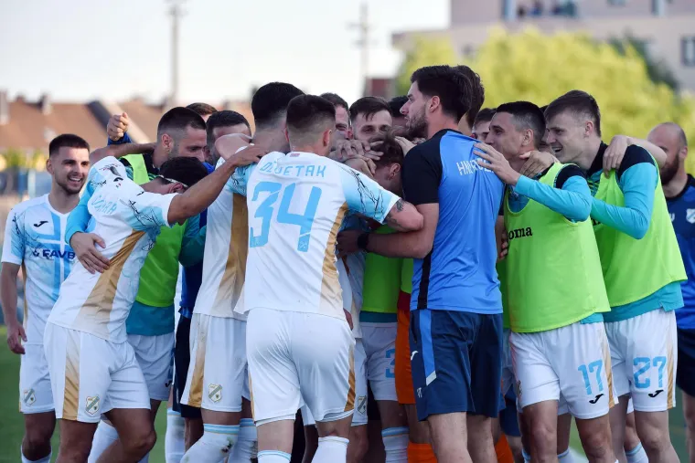 Armada napravila neviđeni kaos u Koprivnici, a poznata plavu&scaron;a mamila je poglede na Ku&scaron;ek Apa&scaron;u