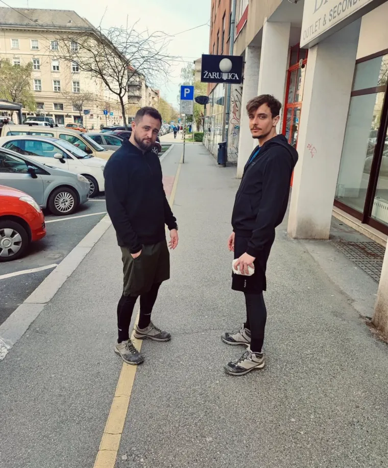 Od dobitnika Porina do uličnog pjevača: Pogledajte kako se Marko Kutlić mijenjao kroz godine