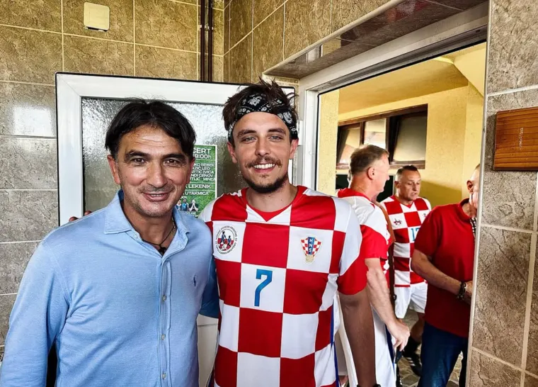 Od dobitnika Porina do uličnog pjevača: Pogledajte kako se Marko Kutlić mijenjao kroz godine