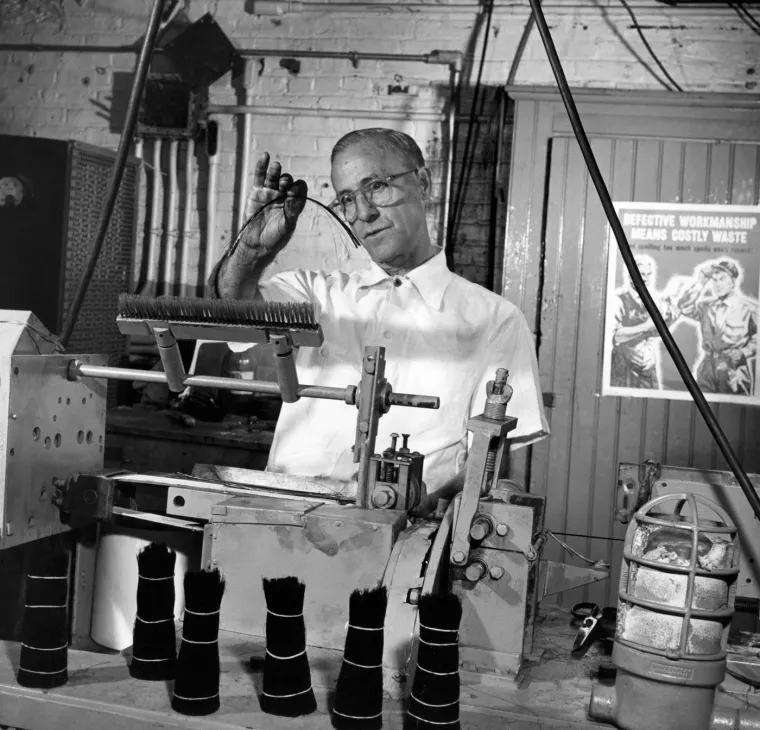 'Materijal budućnosti' zauvijek je promijenio modu: Žene su satima stajale u redovima