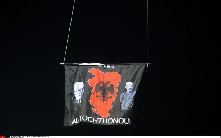 Na utakmici Srbije i Albanije izbio skandal nad skandalima: Ovako je to izgledalo