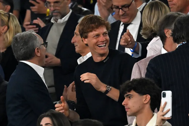 Sinner je snimljen na utakmici finala talijanskog Kupa u kojoj je Bologna pobijedila Milan