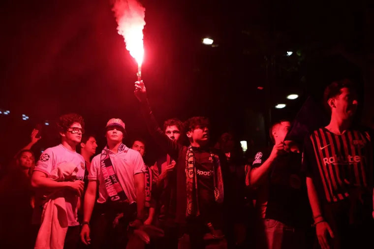 Pogledajte ludo slavlje Barcelone za osvajanje titule: Cijeli grad je iza&scaron;ao na ulice