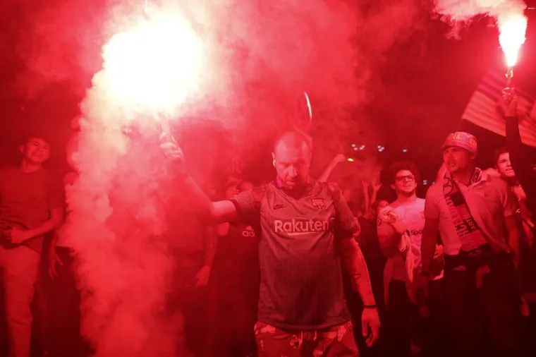 Pogledajte ludo slavlje Barcelone za osvajanje titule: Cijeli grad je iza&scaron;ao na ulice