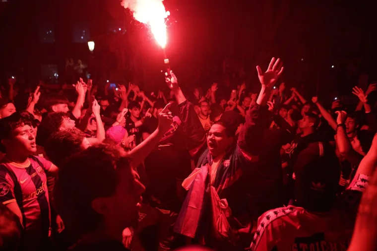 Pogledajte ludo slavlje Barcelone za osvajanje titule: Cijeli grad je iza&scaron;ao na ulice