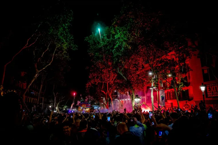 Pogledajte ludo slavlje Barcelone za osvajanje titule: Cijeli grad je iza&scaron;ao na ulice