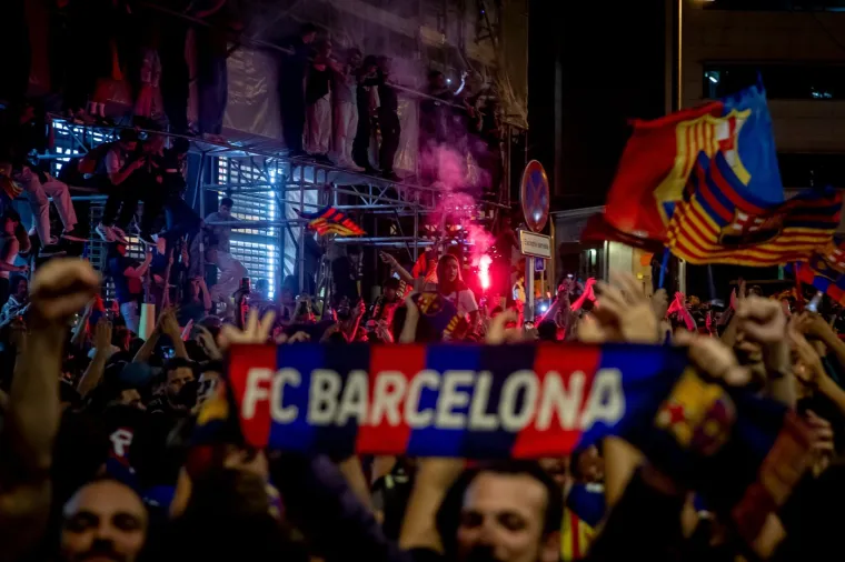 Pogledajte ludo slavlje Barcelone za osvajanje titule: Cijeli grad je iza&scaron;ao na ulice