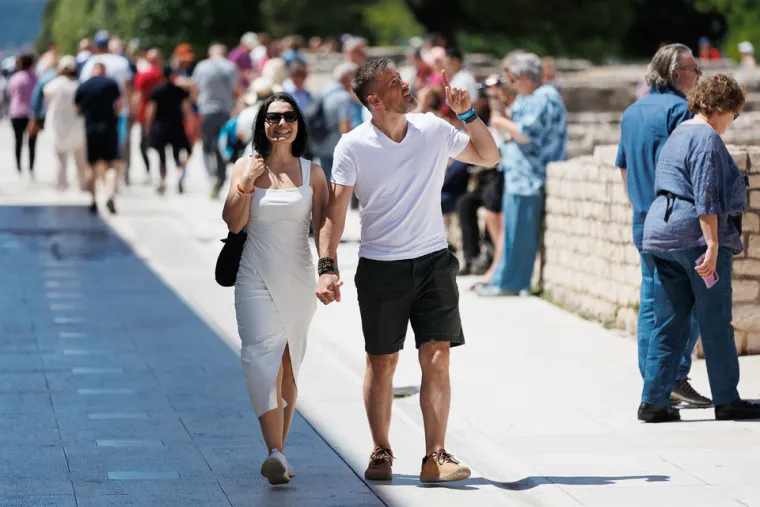 Romantičan prizor u centru Zadra: Svi su gledali u ove golupčiće