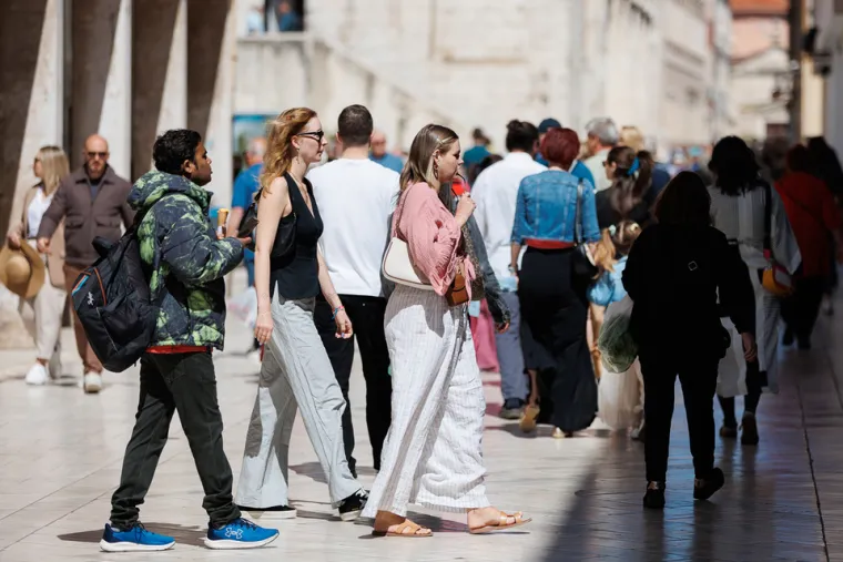 Romantičan prizor u centru Zadra: Svi su gledali u ove golupčiće