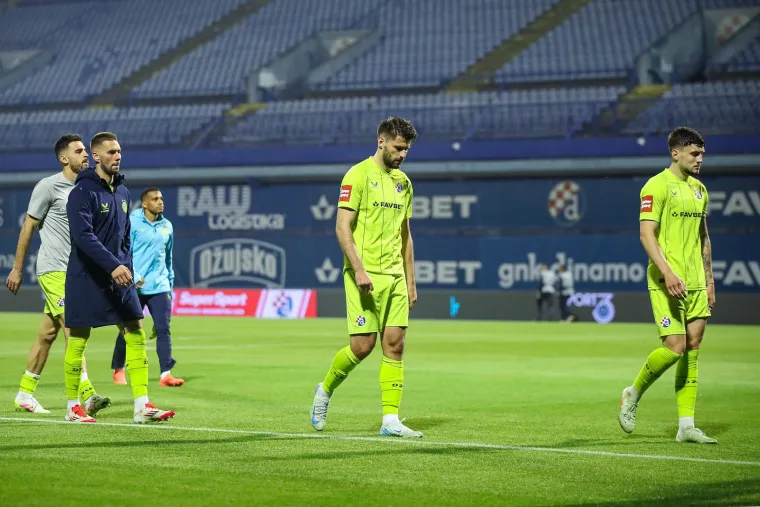 Bruno Petković ušao je u drugom poluvremenu i zapucao veliku šansu za novo vodstvo Dinama. Teren je napustio pognute glave, kao i većina njegovih suigrača
