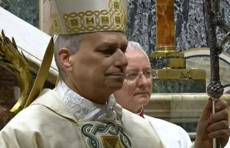 Brojni političari na inauguraciji pape: JD Vance i supruga jednim potezom ukrali svu pažnju