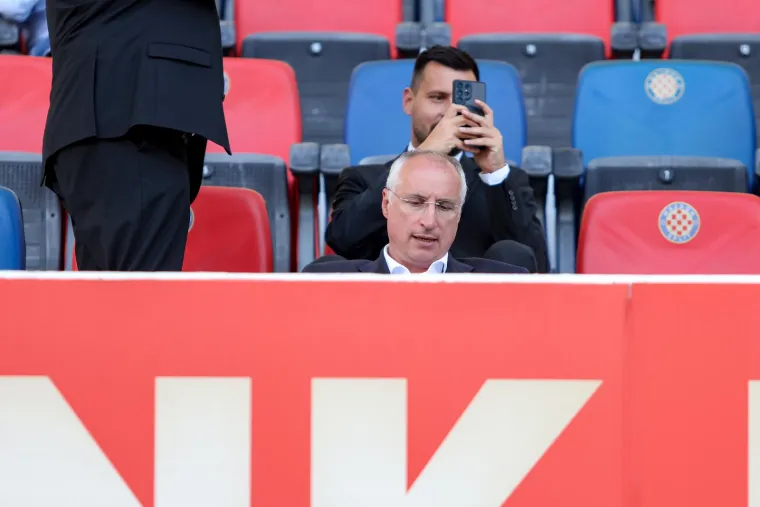 Ne&scaron;to vi&scaron;e od 3,5 milijuna hrvatskih birača odlučuje o svojoj lokalnoj vlasti za iduće četiri godine - vijećima i skup&scaron;tinama općina, gradova i županija te načelnicima, gradonačelnicima i županima