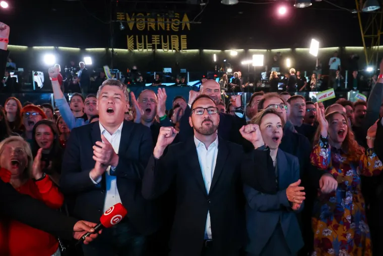 Eksplozija oduševljenja u stožeru Možemo! Tomašević nije skidao osmijeh s lica