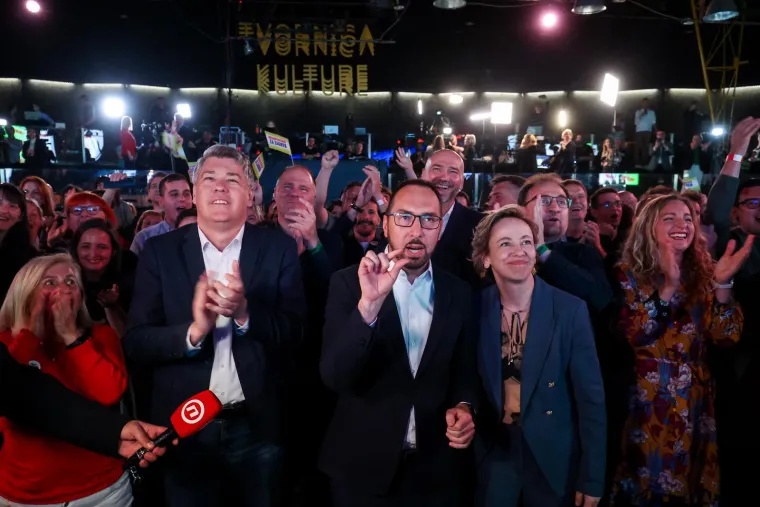 Eksplozija oduševljenja u stožeru Možemo! Tomašević nije skidao osmijeh s lica