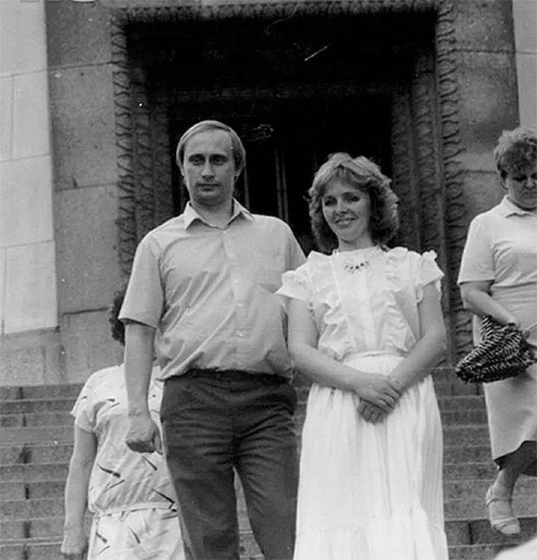 Neviđene fotografije mladog Putina: 'Svaki dan sam u kući imao sukobe sa štakorima'
