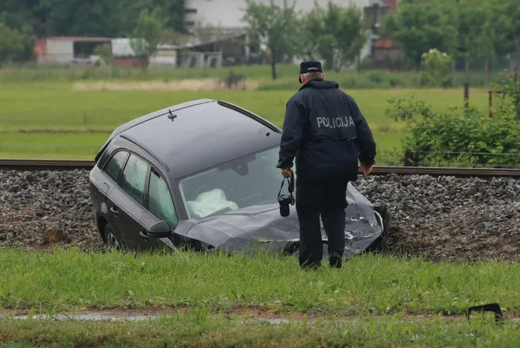Stravični prizori u Županji: Sudarila se tri auta, jedna osoba poginula