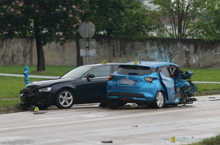 Stravični prizori u Županji: Sudarila se tri auta, jedna osoba poginula