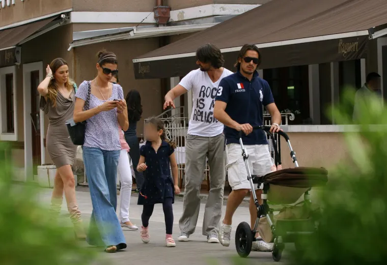  Zavjete su obnovili  2008. godine, ali su se 2017. razveli. Nakon razvoda, Iva je ostala živjeti s djecom, dok se Boško iselio. Kasnije je bio osuđen zbog neplaćanja alimentacije. Naime, općinski kazneni sud u Zagrebu proglasio je Balabana krivim zbog neplaćanja alimentacije te mu je izrečena uvjetna zatvorska kazna od godinu dana s rokom kušnje od četiri godine. Ukupni dug za alimentaciju iznosio je gotovo 300.000 kuna. Osim toga, Balabanu je prijetila ovrha zbog neplaćene pričuve za stan na Remetskom kamenjaku u Zagrebu, što je dodatno narušilo njihove odnose.