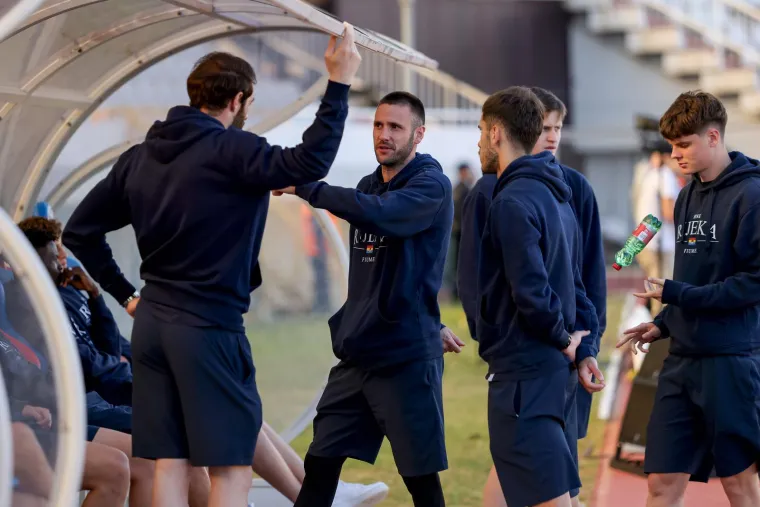 Sva lica Ivana Rakitića na Poljudu nakon sučevog zvižduka: Znači li ovo opro&scaron;taj od Hajduka?