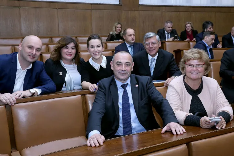   27. rujna 2017., Zagreb - U Saboru je održana sjednica Kluba zastupnika HDZ-a