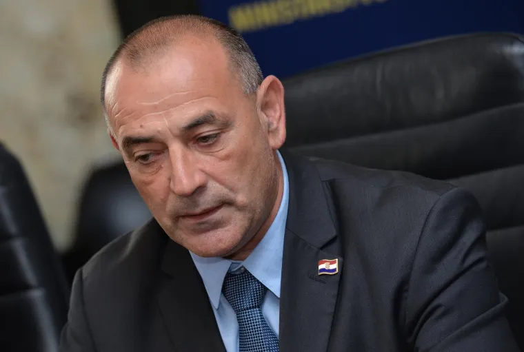 Prepoznajte li tko je ovo? Nekad zgodni general, a sada jedan od glavnih Plenkovićevih igrača