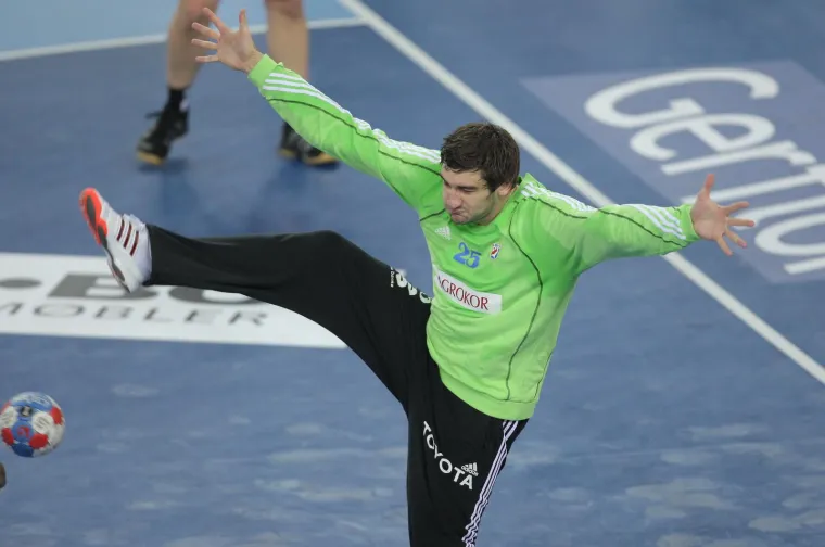 Mirko Alilović proslavljeni je hrvatski rukometni vratar uvijek je iskren do bola: &quot;Bilo je tu nekakvih ludih faza, posebno kad sam bio mlađi, bilo je tu nekih faza gdje sam uvijek imao i radio neke iste stvari, pa dokle ide.&quot;