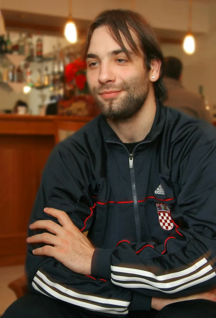 Mirko nastavlja: &quot;Ivanovo praznovjerje je bilo vezano za robu, za trenirku. Kako me pamćenje služi. Bilo je dosta njih koji su prakticirali praznovjerje&quot;. 