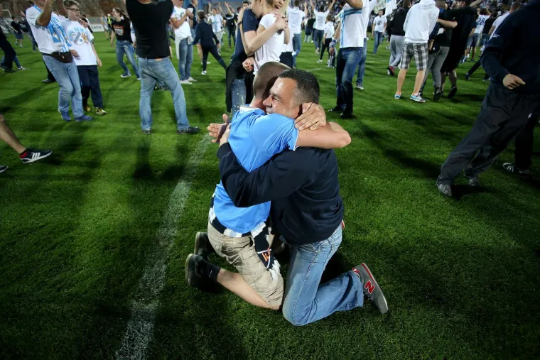 Hoćemo li ovakve scene gledati u nedjelju? Evo kako su igrači Dinama i Hajduka slavili naslov Rijeke