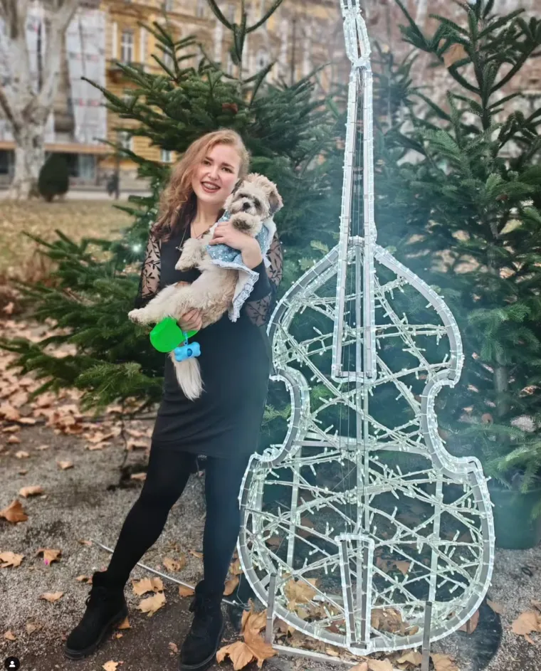 Inače, Alina se nedavno na društvenim mrežama prisjetila svog puta u showu koji je započeo prije godinu dana.
