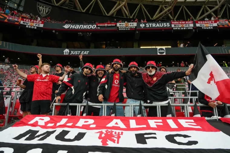 Biv&scaron;i trener Dinama ukrao show na finalu Europske lige: Na tribinama sva sila bogatih i slavnih