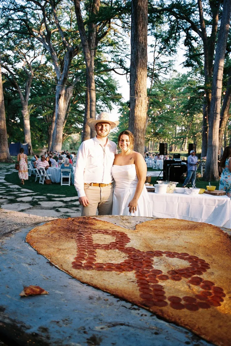 Mladenci šokirali izborom hrane na svadbi: Bi li vas ovo kao gosta oduševilo ili naljutilo?